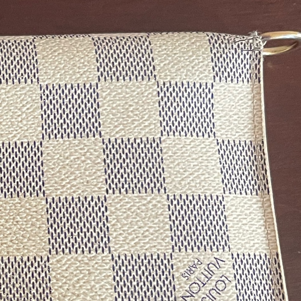 LOUIS VUITTON INSOLITE DAMIER AZUR LARGE WALLET - Picture 13 of 16